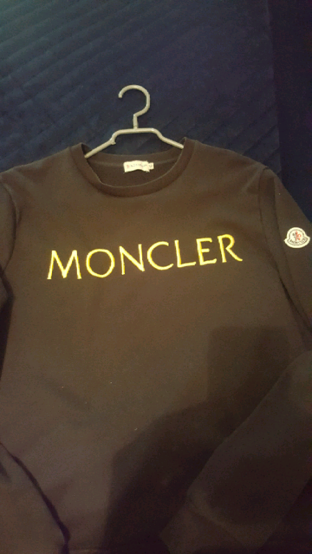 Moncler jumper 