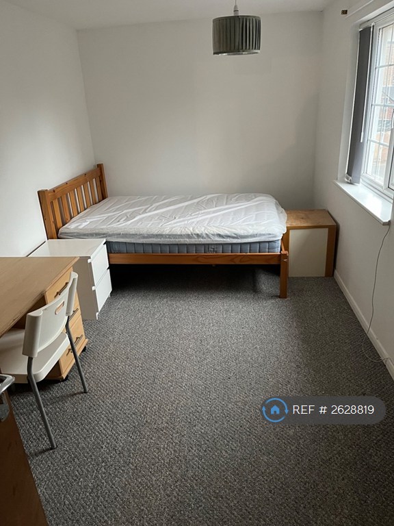 2 bedroom house in Bluecoat Close, Nottingham, NG1 (2 bed) (#2628819)