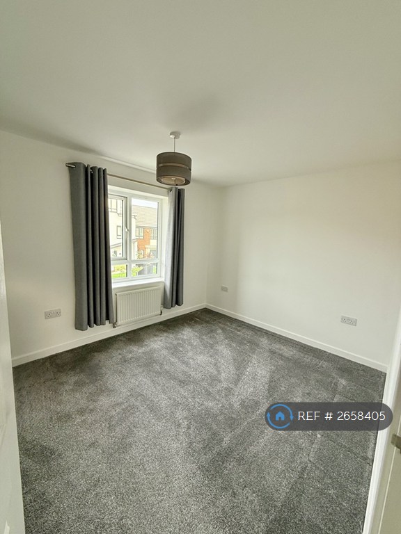 3 bedroom house in Rowantree Gardens, Redcar, TS10 (3 bed) (#2658405)