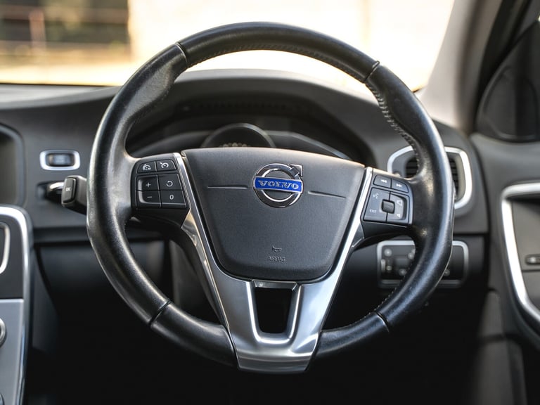 2016 Volvo V60 D3 (150) SE Lux Nav 5dr Diesel