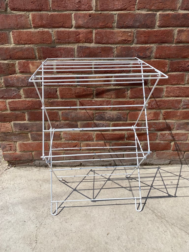 image for White Metal foldout laundry airer dryer indoor outdoor easy storage bedroom house