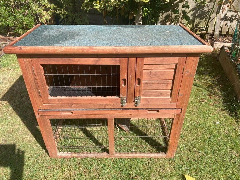 Rabbit/Guinea Pig hutch - used as inside winter hutch 