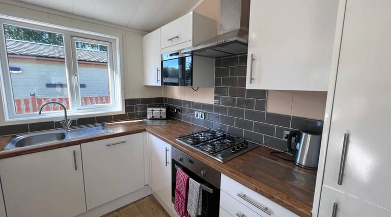 Stunning 3 Bedroom Holiday Lodge, South Lakeland Village, Carnforth, The Lakes