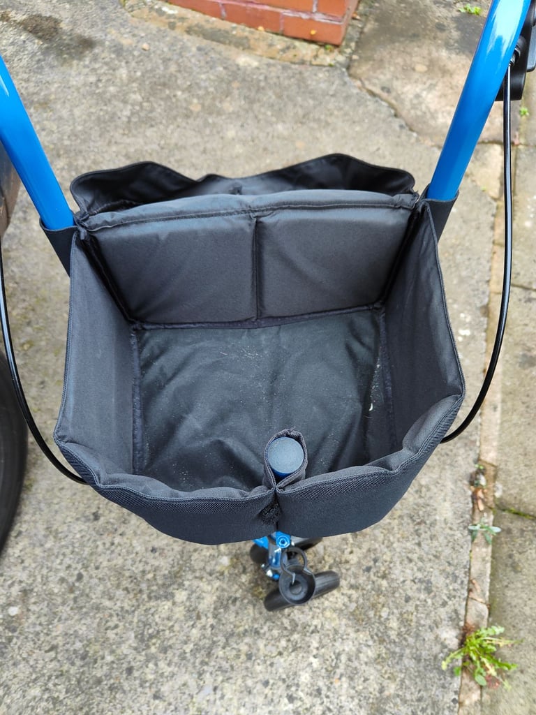 Lightweight walker (rollator) with 3 wheels folding