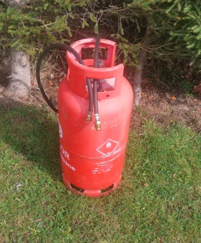 image for Propane gas bottle (more than half full) + hose