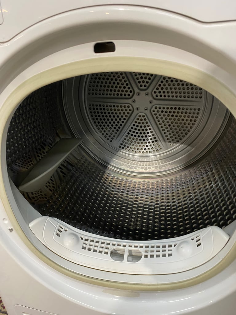 Beautiful Maytag TopBrand 9KG Glass Door Condenser Dryer 