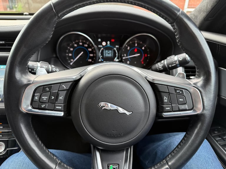 2020 Jaguar XF 2.0 DIESEL 180 BHP / R - SPORT EDTION / 8 SPEED AUTO 