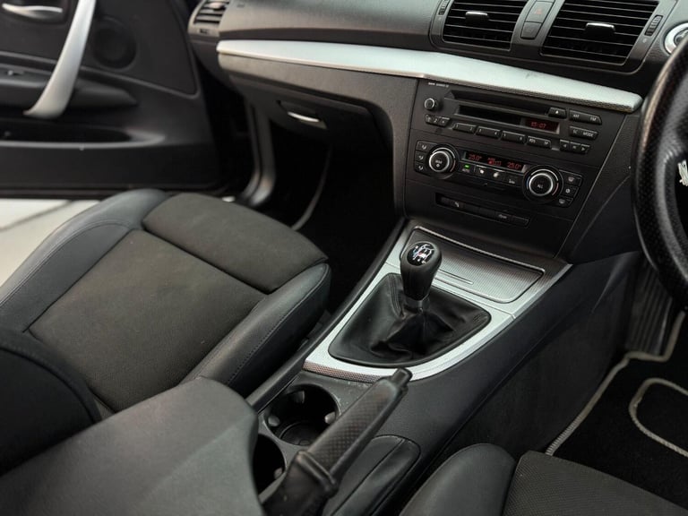 BMW 1 SERIES 2.0 118i M Sport 3 door 2010