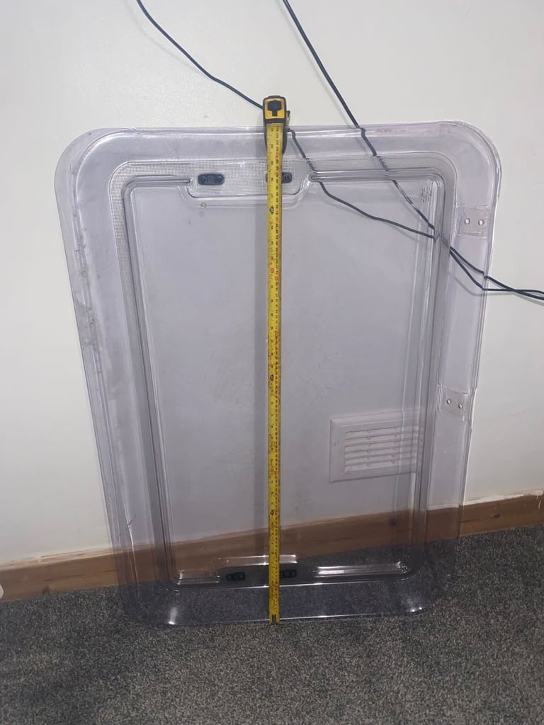 image for Caravan skilight 