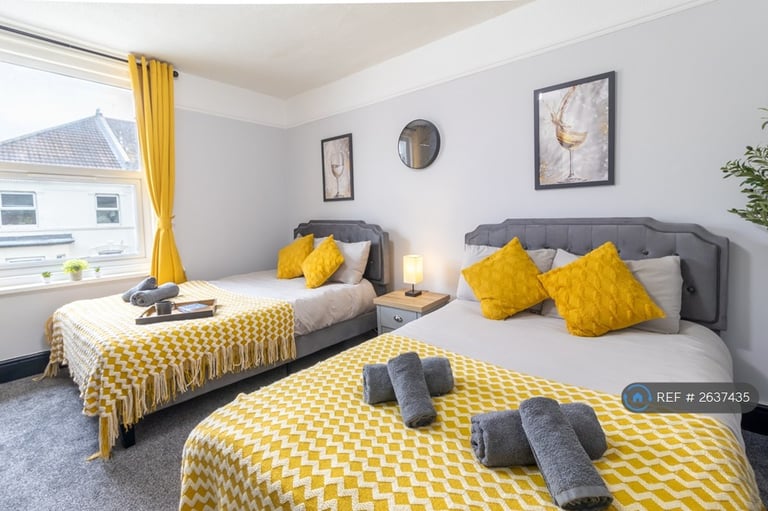 2 bedroom flat in Waverley Grove, Southsea, PO4 (2 bed) (#2637435)