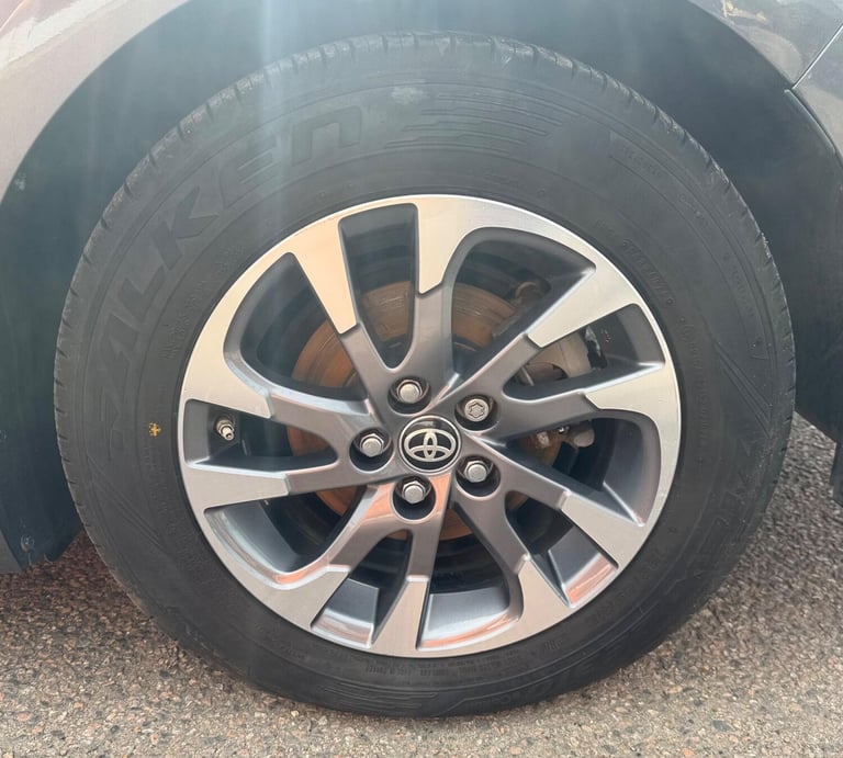 2022 Toyota Prius 1.8 VVTi Business Edition Plus 5dr CVT HATCHBACK PETROL/ELECTRIC Automatic