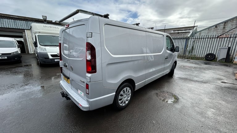 2016 Vauxhall Vivaro 2900 1.6CDTI 115PS Sportive H1 Van NO VAT PANEL VAN Diesel Manual