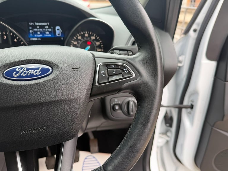 2018 Ford Kuga 2.0 TDCi EcoBlue Zetec AWD Euro 6 (s/s) 5dr HATCHBACK Diesel Manual