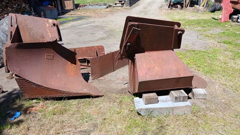 Forestry drainage plough
