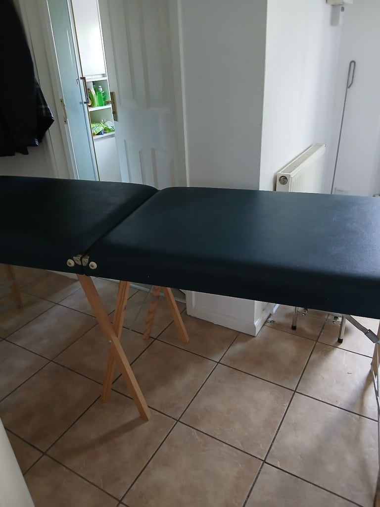 Portable massage table MARK AS SOLD