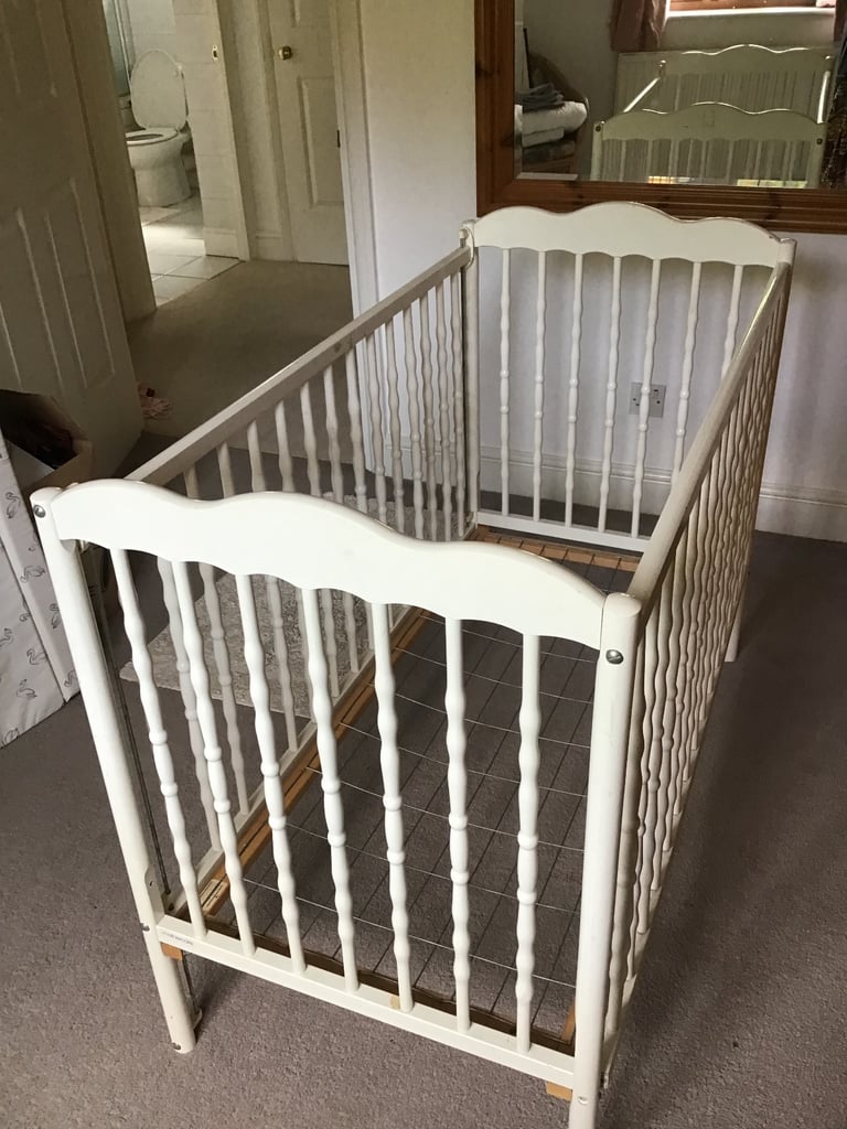 Child cot