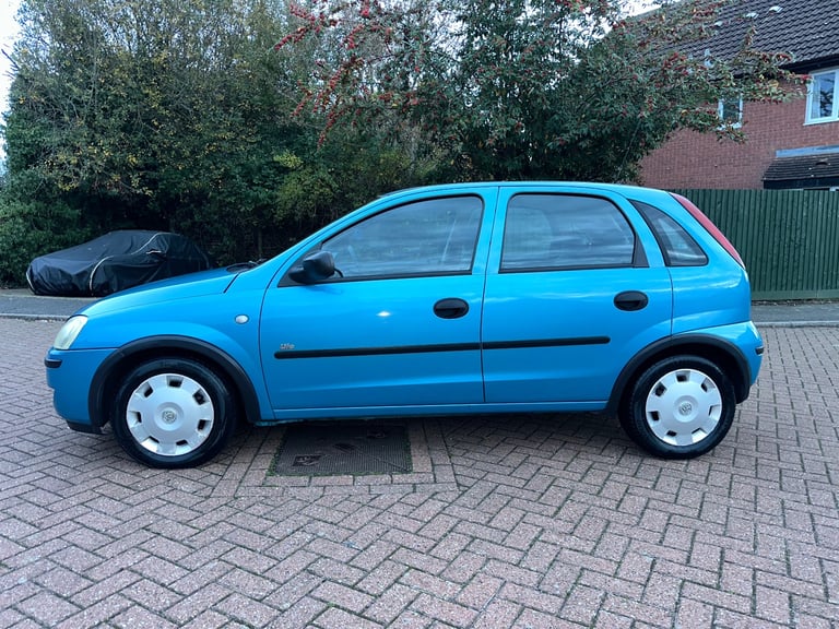 image for Vauxhall, CORSA, Hatchback, 2004, Manual, 1199 (cc), 5 doors