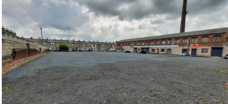 Commercial Building In Burnley BB113DE Complete With Car Park