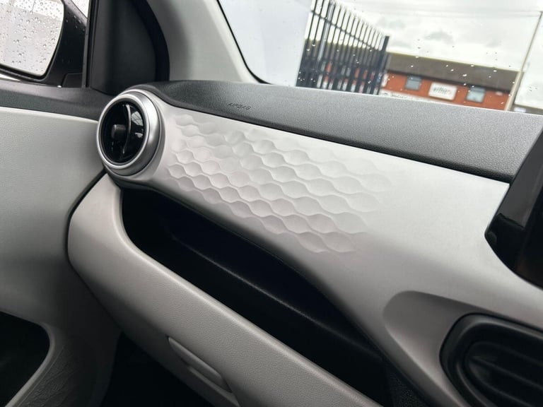 2024 Hyundai i10 1.0 Premium Hatchback 5dr Petrol Auto Euro 6 (s/s) (63 ps) Hatchback PETROL Auto...