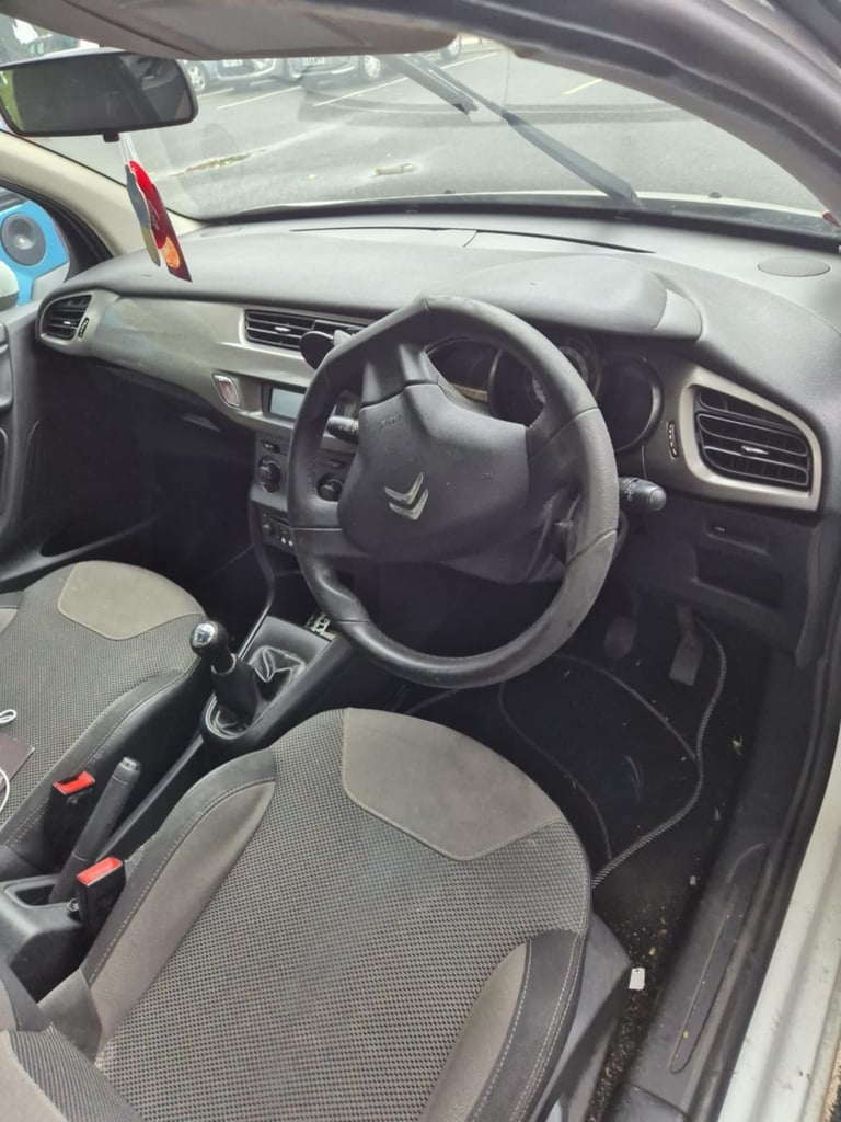 Citroen, C3, Hatchback, 2013, Manual, 1199 (cc),5 doors - Image 5