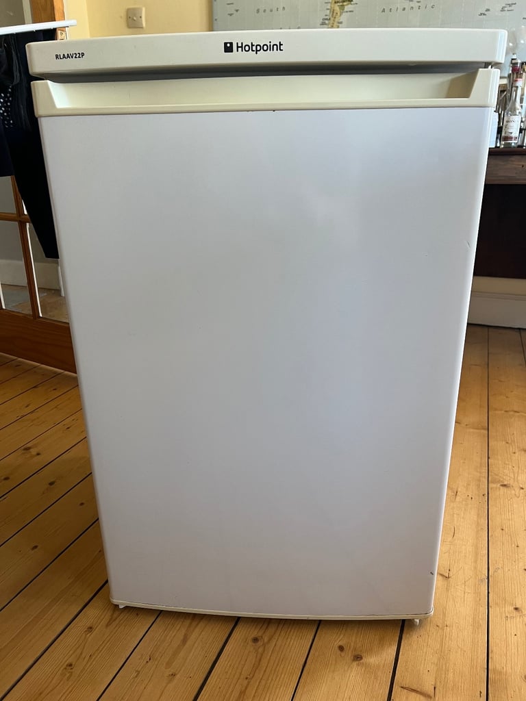 image for Hotpoint White Fridge 