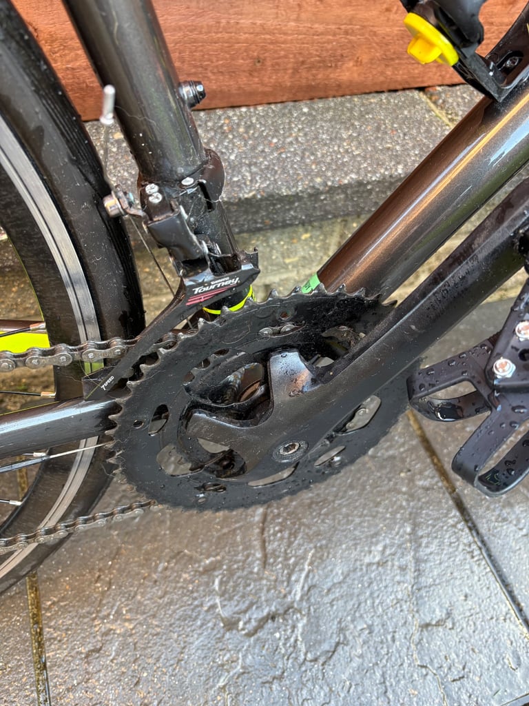 Pinnacle Laterite 1 road bike 