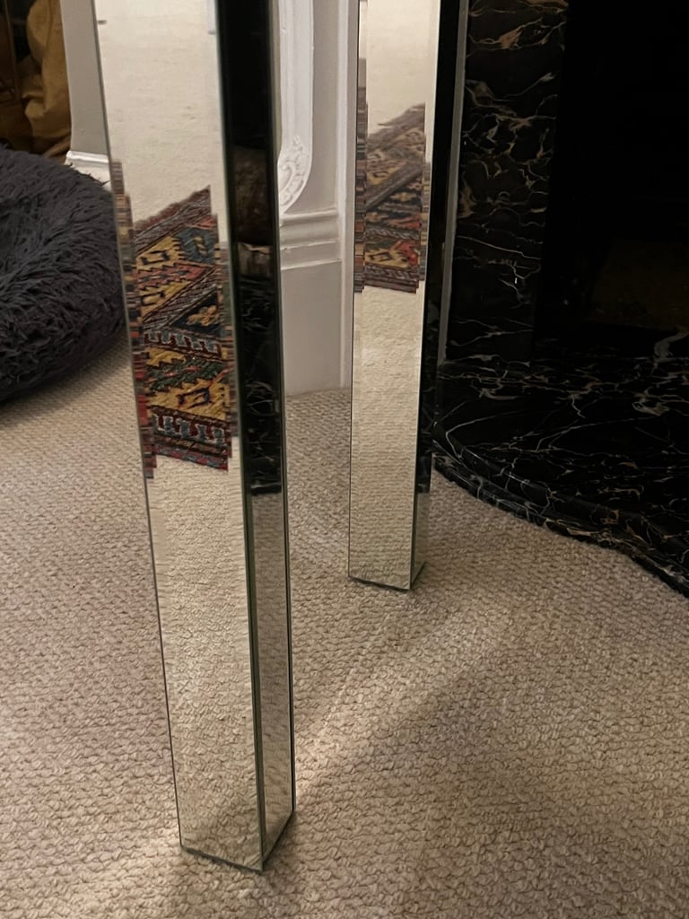 Mirrored dressing table/vanity 