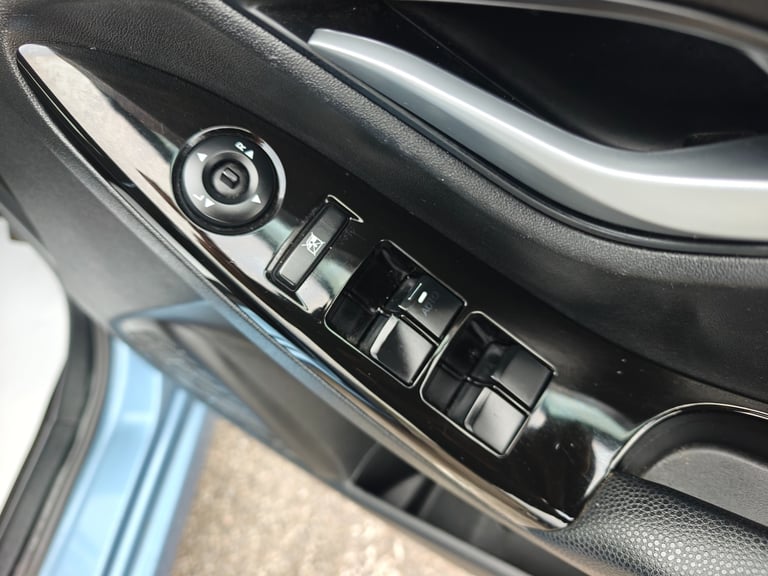 2013 Hyundai Ix20 1.6 Active 5dr Auto MPV Petrol Automatic
