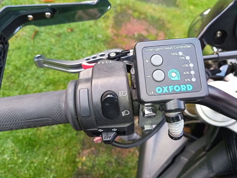 Triumph, STREET, 2009, 675 (cc)