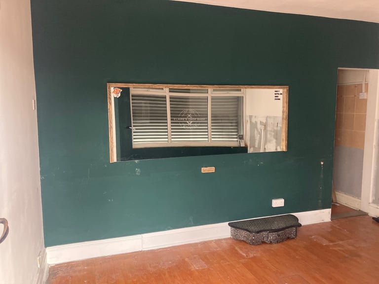 shop to rent barber shop deighton huddersfield