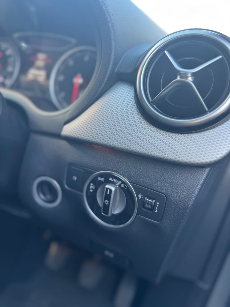 Mercedes-Benz, B CLASS, MPV, 2016, Manual, 2143 (cc), 5 doors