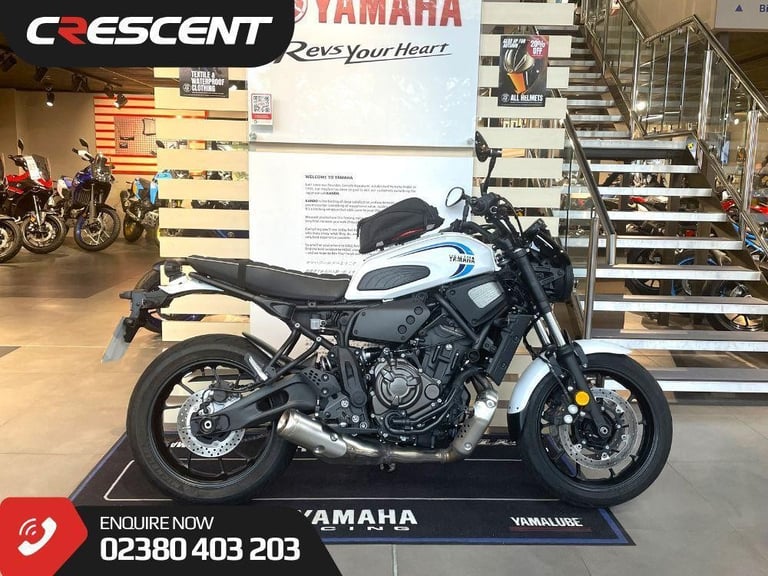YAMAHA XSR700 2022 IN WHITE