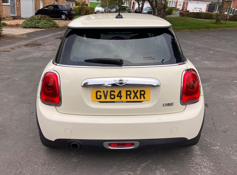2015 MINI Hatch 1.2 One Euro 6 (s/s) 3dr HATCHBACK Petrol Manual