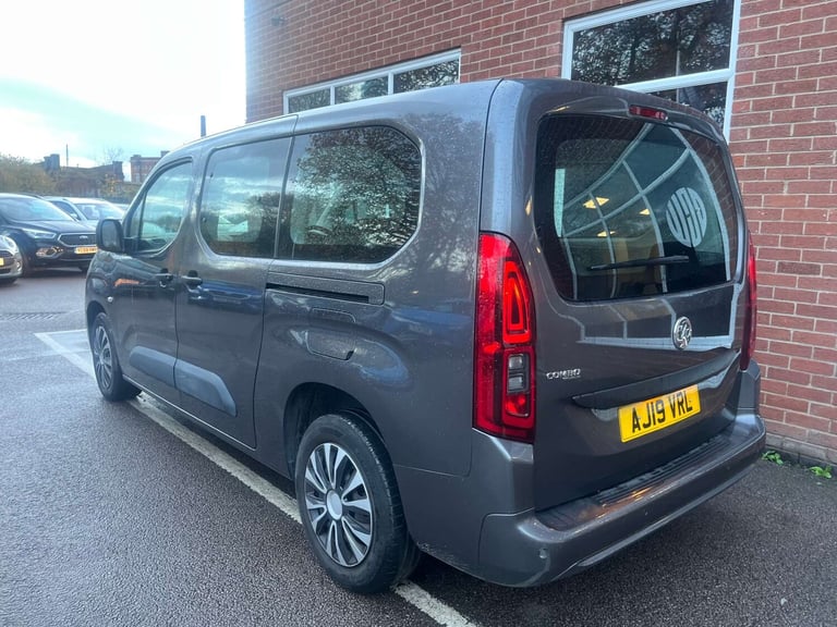 2019 Vauxhall Combo Life 1.2 Turbo Design XL 5dr MPV PETROL Manual