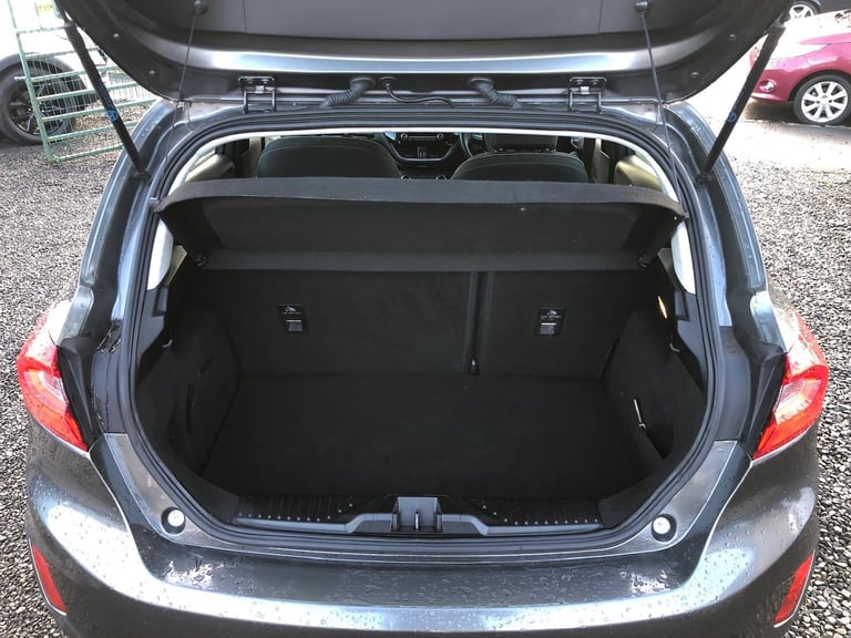 2018 Ford Fiesta 1.5 DIESEL 2018 MODEL  AMAZING ON DIESEL FINANCE AVAILABLE RIGHT HERE  HATCHBACK...