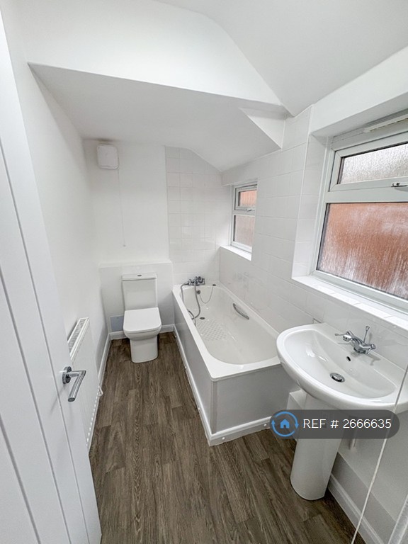 2 bedroom house in Canal Street, Ilkeston, DE7 (2 bed) (#2666635)