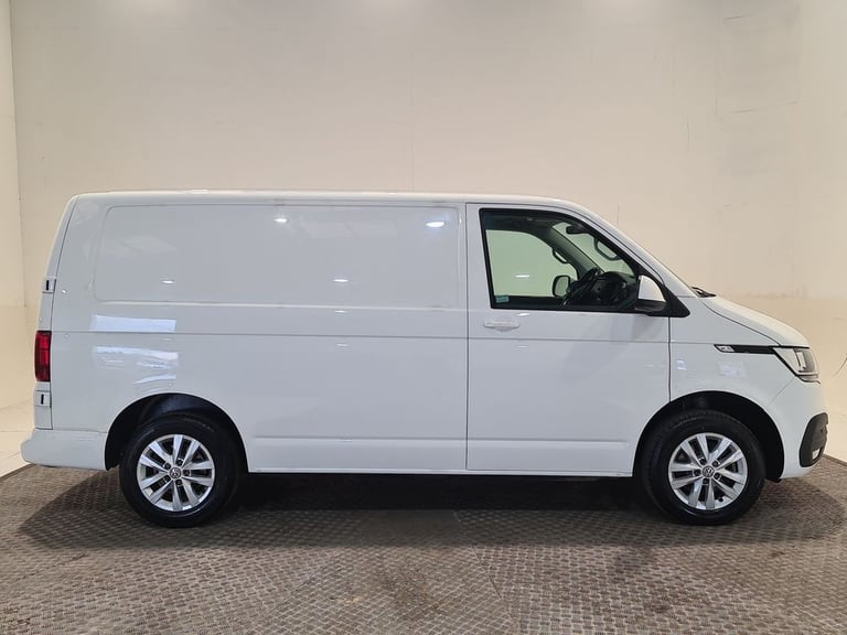 VOLKSWAGEN TRANSPORTER 2.0 TDI T30 P/V HIGHLINE FWD 150 BHP SWB DIESEL