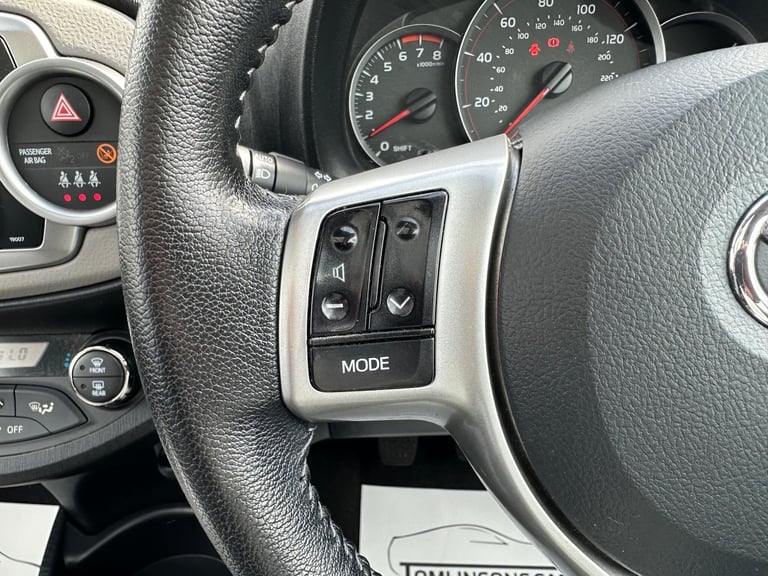 2011 Toyota Yaris 1.33 Dual VVT-i T Spirit Euro 5 5dr HATCHBACK Petrol Manual