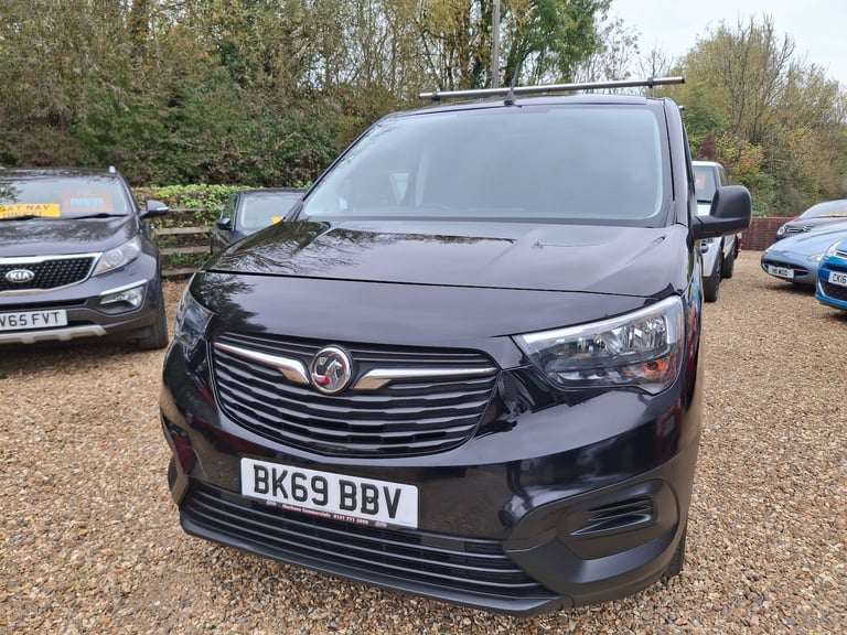 2019 Vauxhall Combo 1.5 Turbo D 2300 Edition Panel Van 6dr Diesel Manual L2 H1