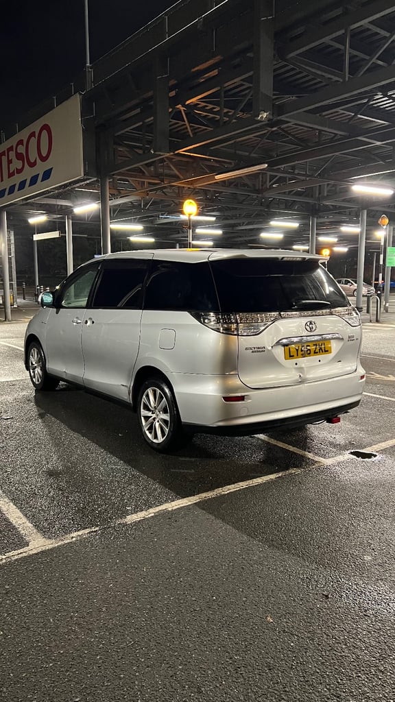2006 Toyota estima 7 seater HYBRID 2.4 AUTOMATIC Ulez free