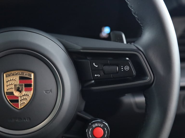 2024 Porsche 911 3.0T 992 Carrera Coupe 2dr Petrol PDK Euro 6 (s/s) (394 ps)