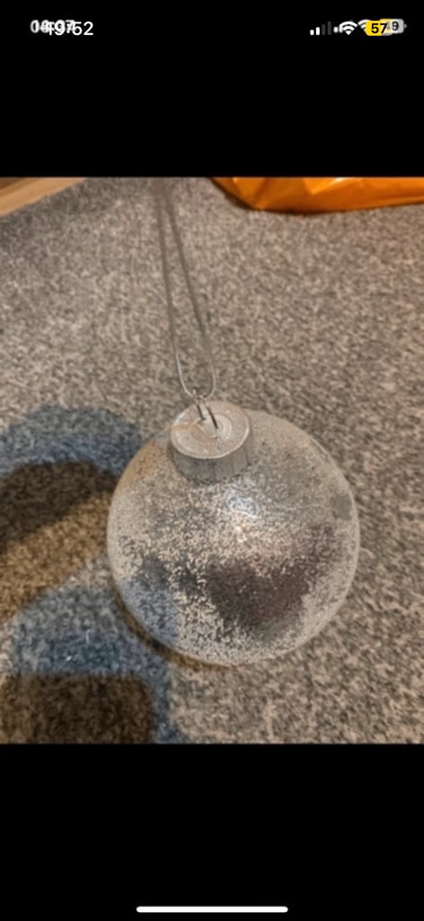 NEW SET OF 4 LARGE SILVER GLITTER CHRISTMAS TREE BAUBLES