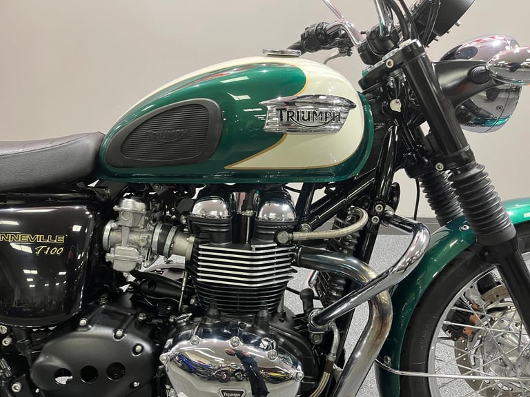 Triumph Bonneville T 100, 2011