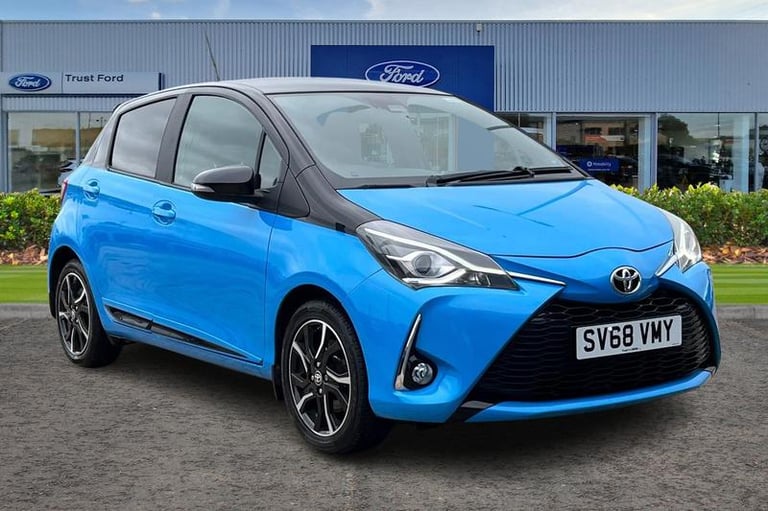 image for 2018 Toyota Yaris 1.5 VVT-i Blue Bi-tone 5dr [Nav] Manual Hatchback Petrol Manual