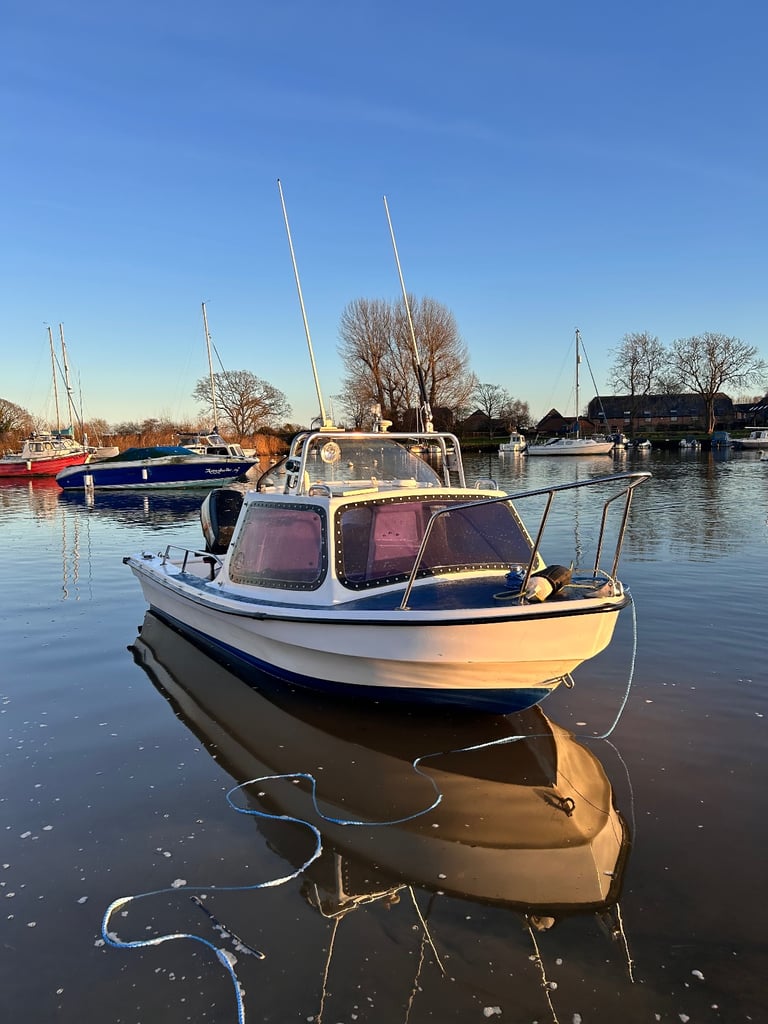 14 foot dejon boat with 25HP mariner 4 Stroke 