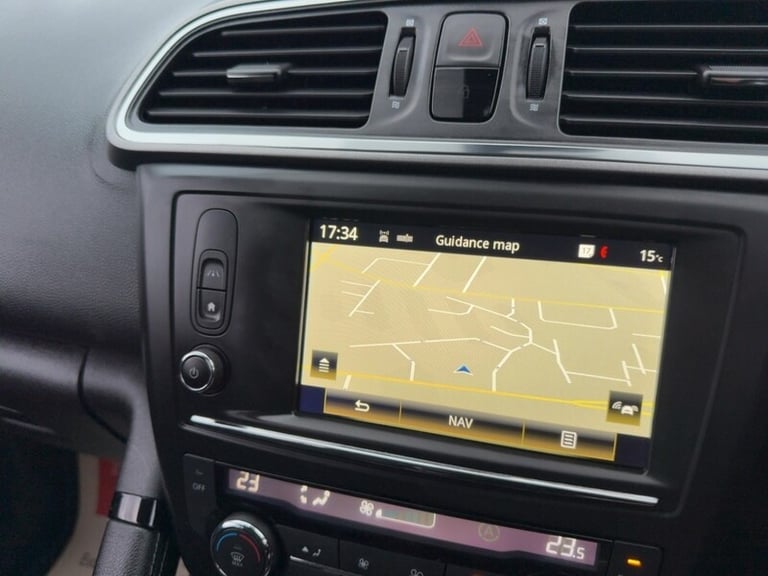 2017 Renault Kadjar TCe Dynamique Nav SUV Petrol Manual