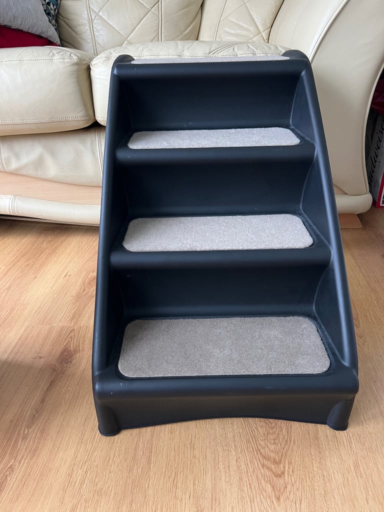 Pet steps