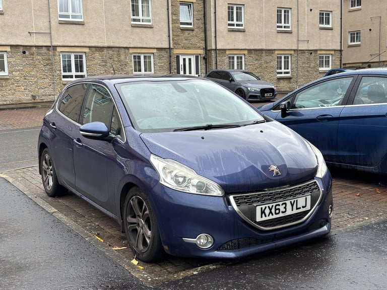 Peugeot, 208, Hatchback, 2013, Manual, 1560 (cc), 5 doors