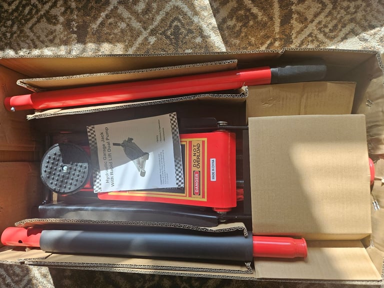 Car jack 3 ton brand new