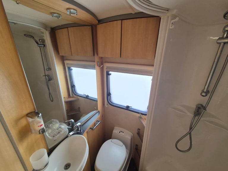Ace Adventurer 695EL Coachbuilt Motorhome 2008